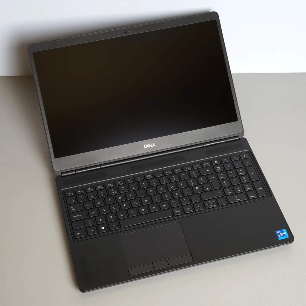 Dell Precision 7560 otwarty